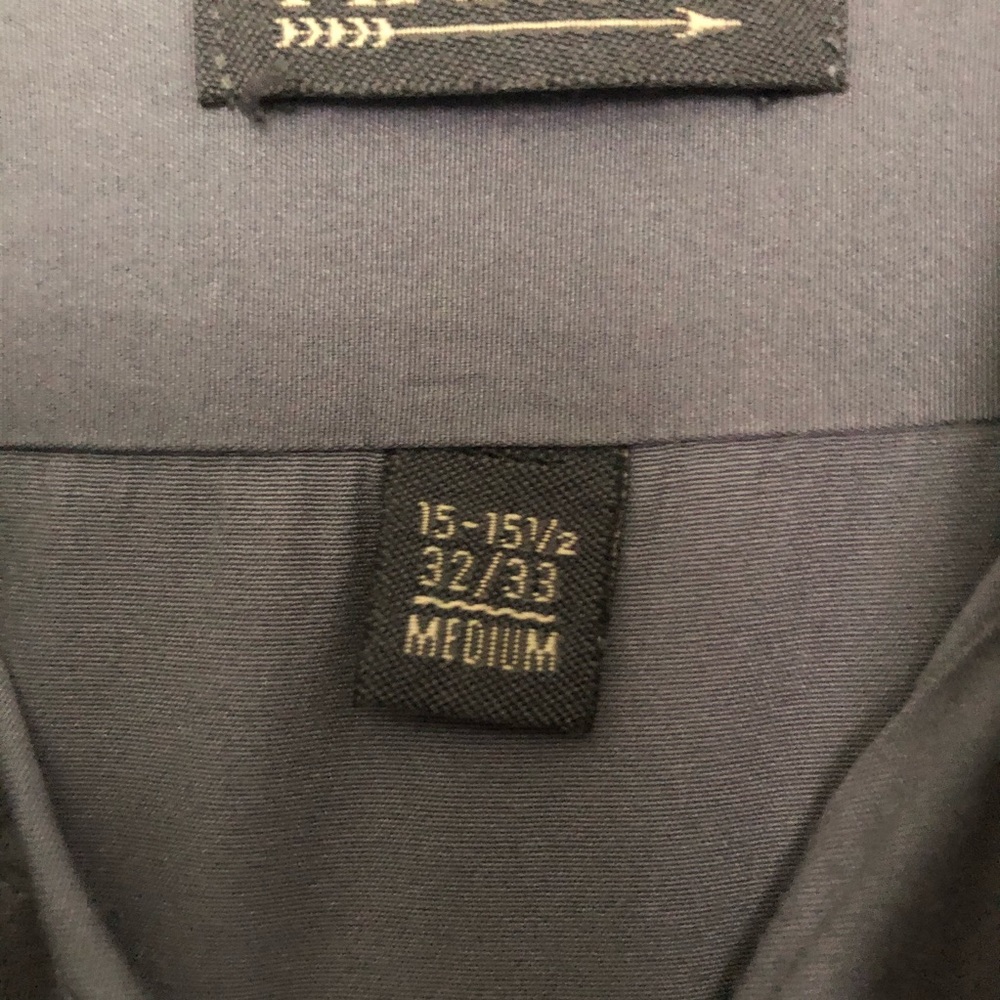 5/$20 Gray Button down - Picture 4 of 4